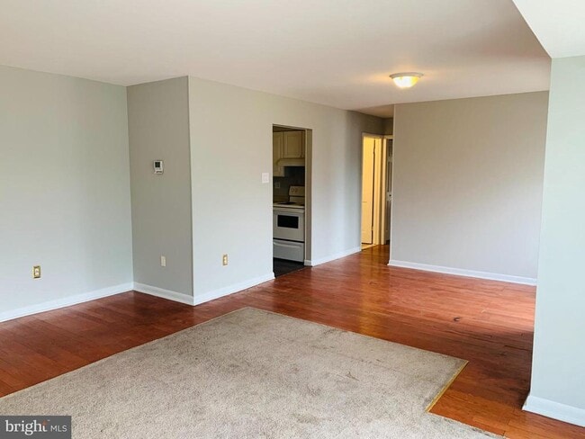 Building Photo - 8875 Tamebird Ct