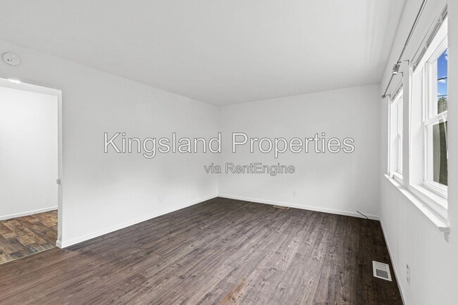 Building Photo - 116 Barto Dr