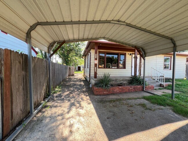 Foto del edificio - ?Cute Home near I-44?