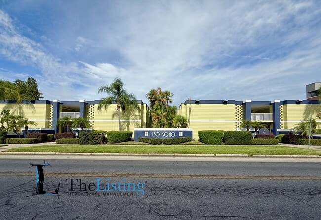 Building Photo - 1301 S Howard Ave