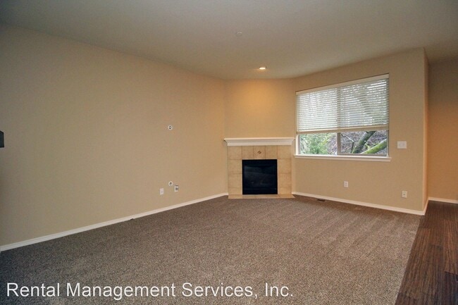Building Photo - 3 br, 2.5 bath House - 651 SW Edgefield Me...