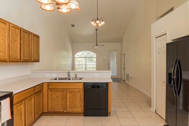 Foto del edificio - 6340 W Oak Park Blvd