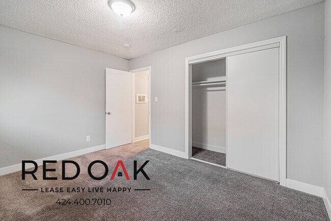 Foto del edificio - 660 S Riverside Ave