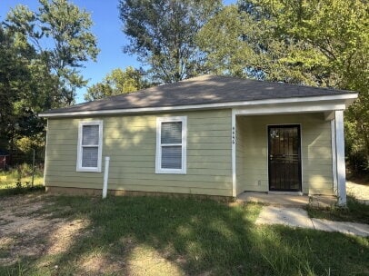"Discover Spacious Comfort on Beacon Hills Drive, Memphis!" - "Discover Spacious Comfort on Beacon Hills Drive, Memphis!" Apartment