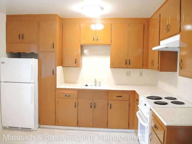 Building Photo - 2 br, 1 bath Apartment - 915 Del Mar Ave