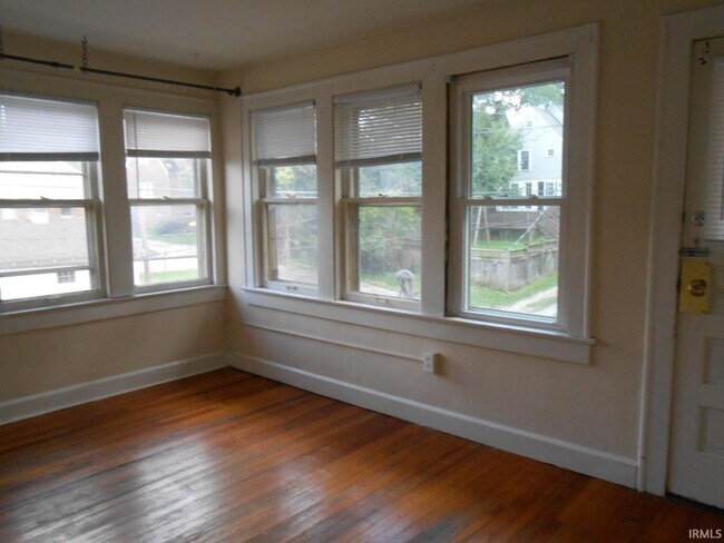 Foto del edificio - 1310 Atwater Ave