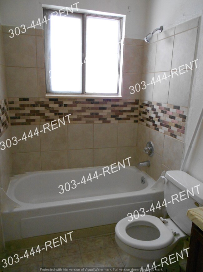 Foto del edificio - 3 Bedroom 2 Baths in Montbello