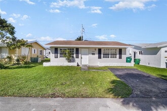 Building Photo - 2709 NW 54th St