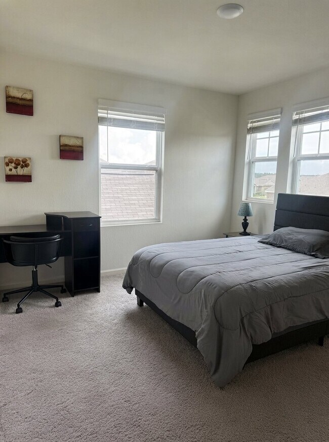 Foto del edificio - 21655 Cottage Ln