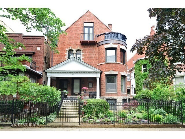 Front of Building - 832 W George St