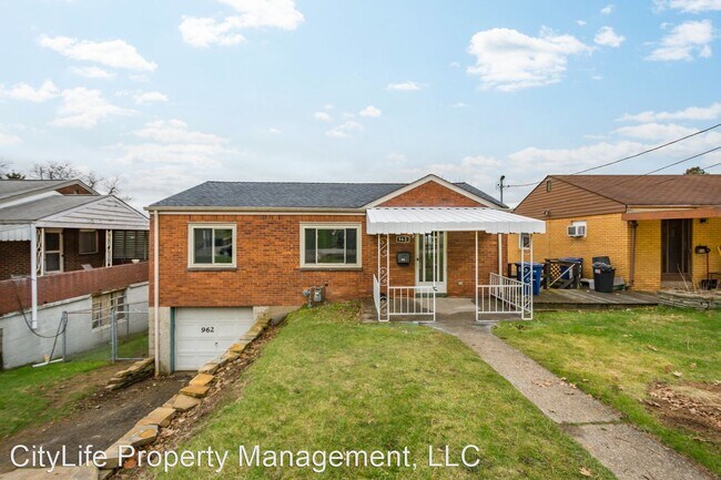 Building Photo - 3 br, 1 bath House - 962 Agnew Road