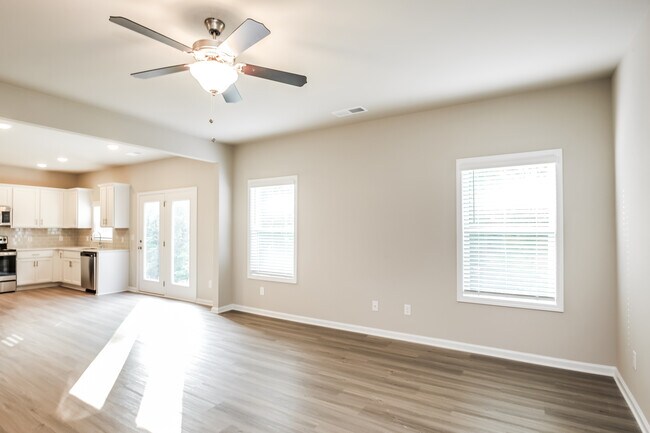 Foto del edificio - 3334 SE Lilac Creek Trail, Gainesville, GA