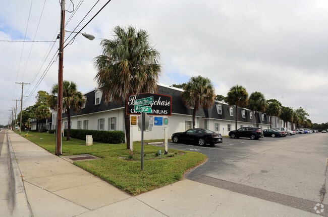 Building Photo - Brandychase Condominiums