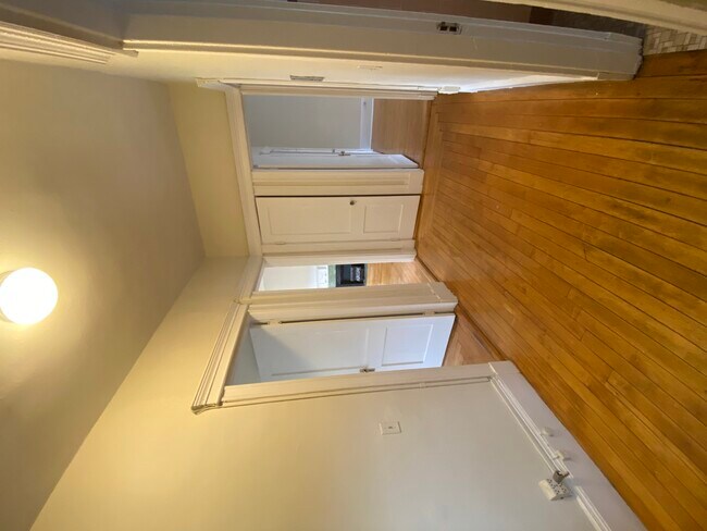 Foto del edificio - 1583 Beacon St