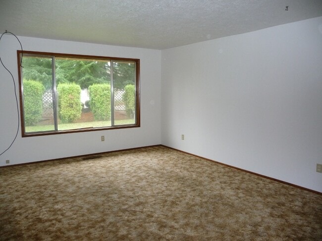 Building Photo - Single level home