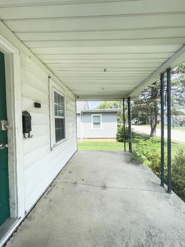 Foto principal - 1711 N Ball Ave