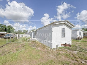 Building Photo - 1175 Meadowlawn St