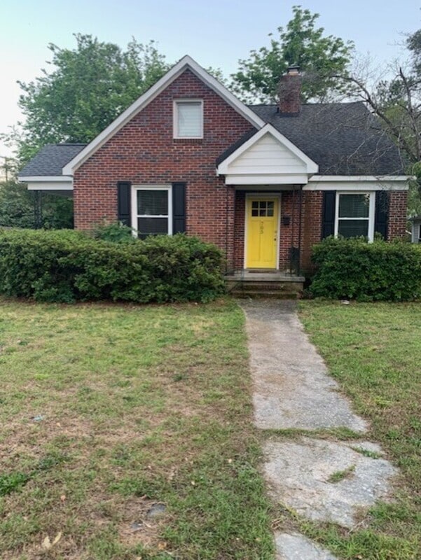 Primary Photo - 705 Michaelmas Ave