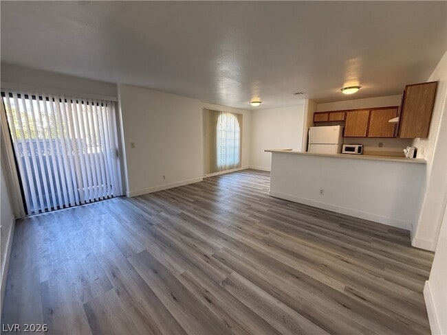 Foto del edificio - 2980 Juniper Hills Blvd