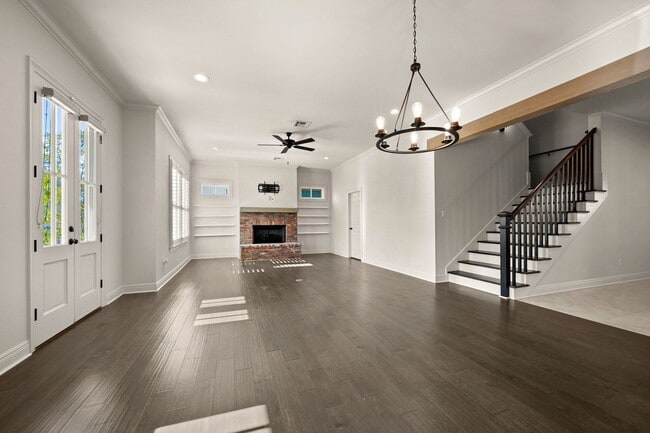 Building Photo - Home for Lease