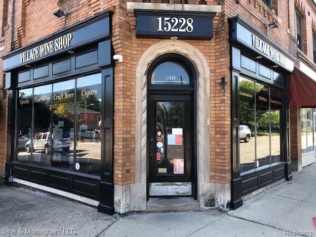 Building Photo - 15224 E Jefferson Ave