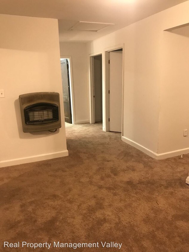 Primary Photo - 3 br, 1 bath House - 2233 Kanawha Terrace