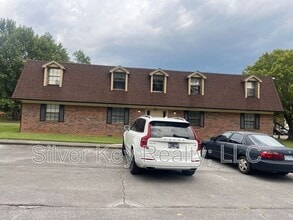 Building Photo - 408-410 Oklahoma St