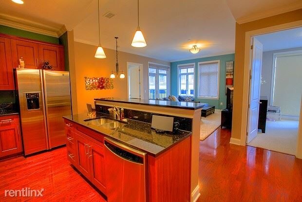 Building Photo - 2 br, 2 bath - 230 S Tryon St # 12