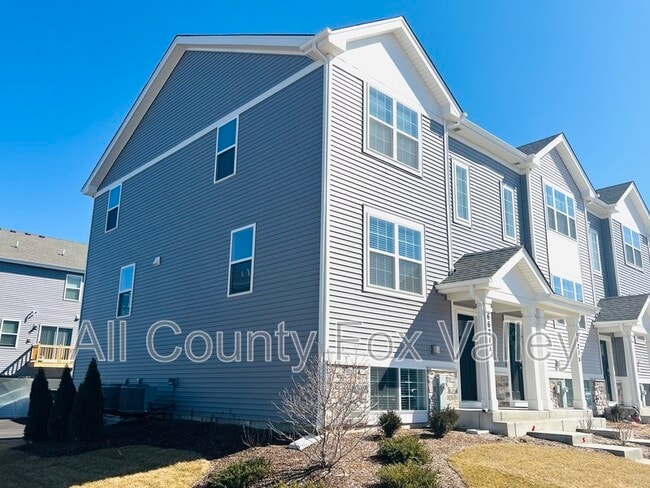 Building Photo - 6621 Sassafras Wy