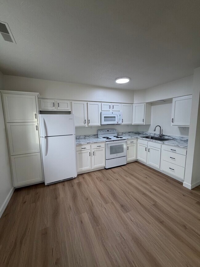 Foto del edificio - 11446 Charleston Rd