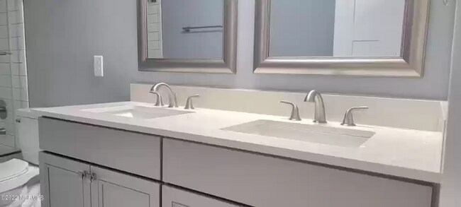 Foto del edificio - 400 E 11th St