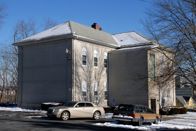 Building Photo - 5324 5th St