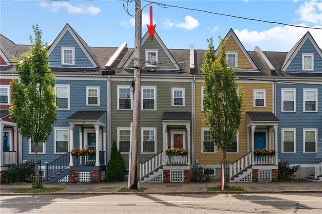 Building Photo - 18 Bridgham St