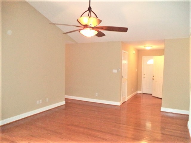 Building Photo - 1203 Chesty Puller Circle