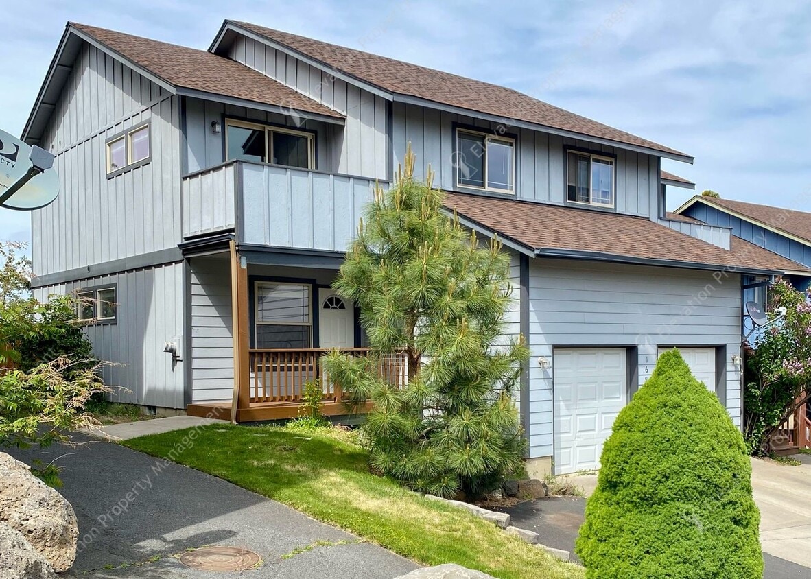 Foto principal - 1697 NE Lotus Dr