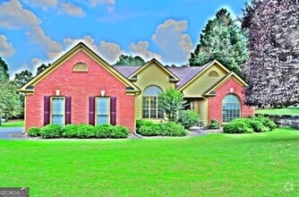 Building Photo - 450 Running Fawn Dr