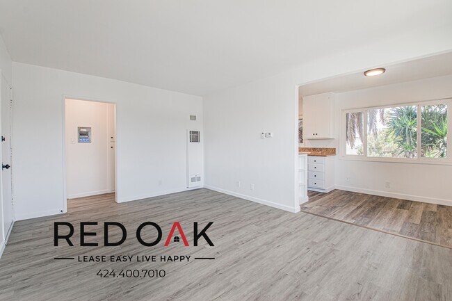 Foto del edificio - 6109 Brynhurst Ave