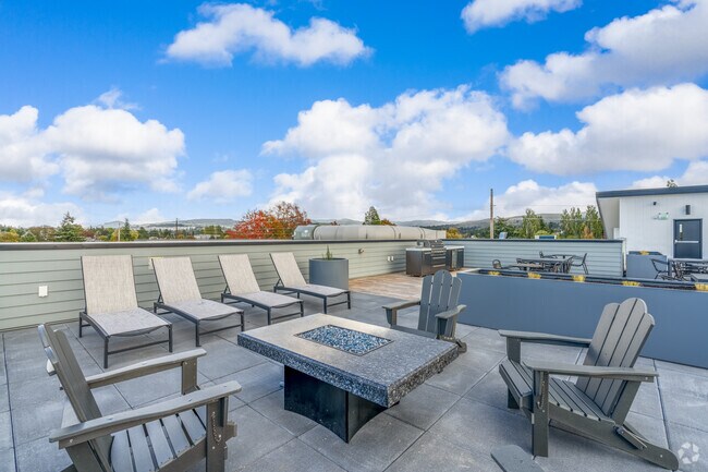 Foto del edificio - Luxurious Studios with Rooftop Deck and Secured Entry!