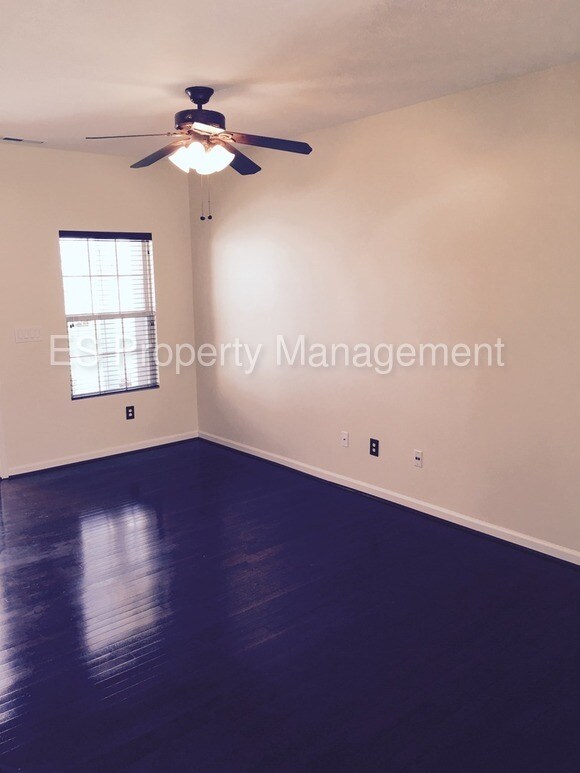 Building Photo - 4910 Tuscany Ln