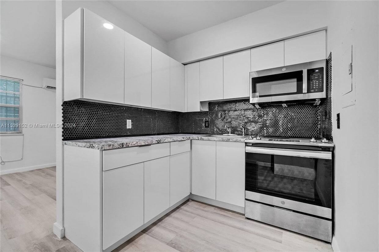 Primary Photo - 54 NW 62nd St