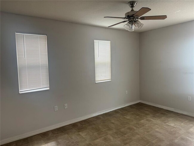 Foto del edificio - 1785 College Park Dr