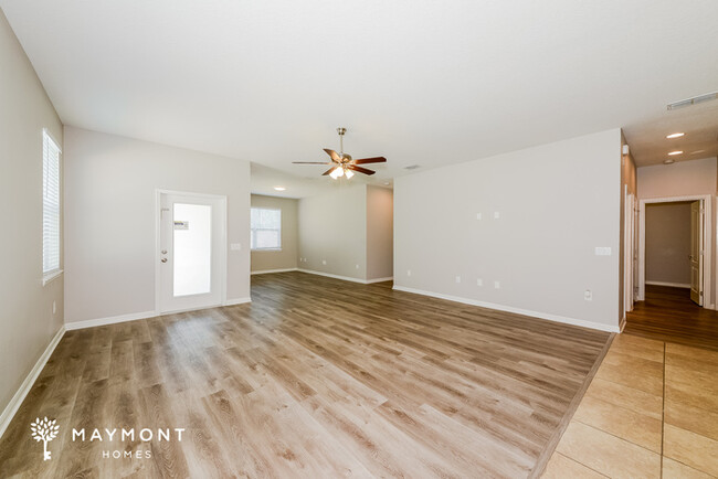 Foto del edificio - Spacious 3-Bedroom Home with Open Layout