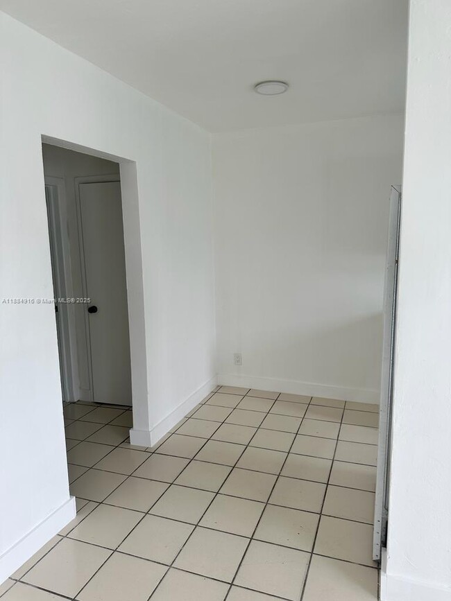 Foto del edificio - 6025 Polk St