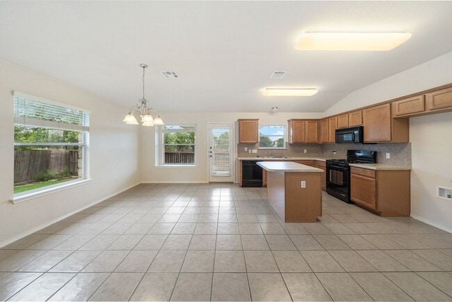 Building Photo - 4105 Pebble Ridge Cove