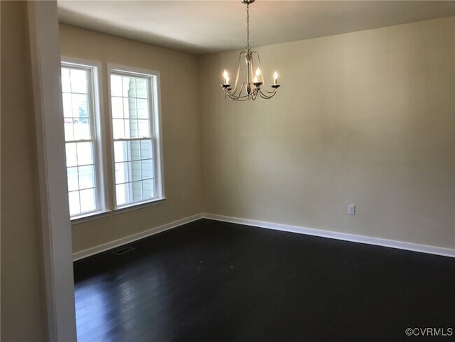 Foto del edificio - 1601 Southcreek Dr