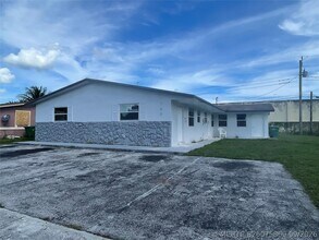 Building Photo - 1700 NW 52nd Ave