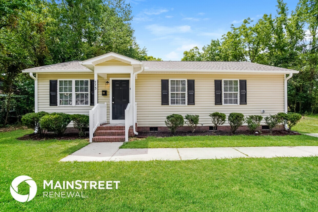 Foto principal - 713 S Webb St