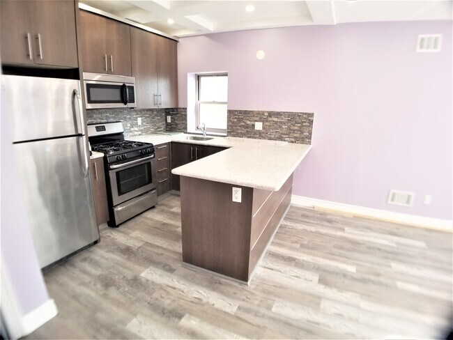 Foto del edificio - 2974 Brighton 5th Pl