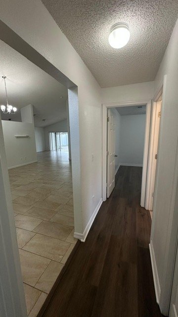 Foto del edificio - 5721 Rywood Dr