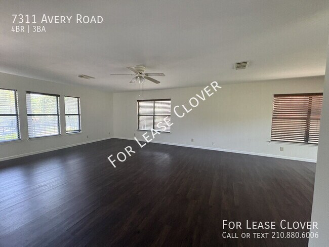 Foto del edificio - 7311 Avery Rd